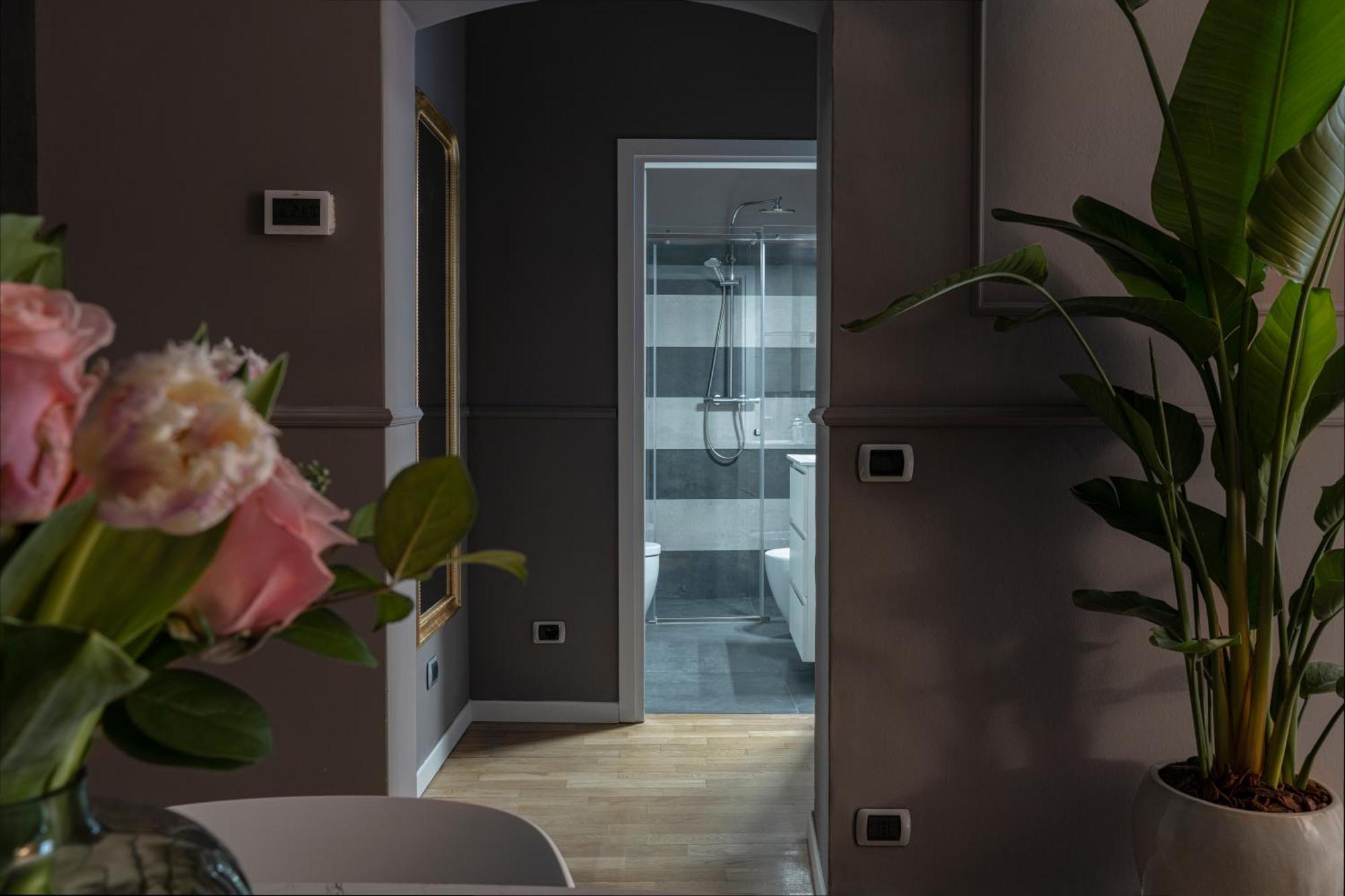 Rego Apartments - Boutique Aparthotel & Serenity Spa With Some Off-Site Apartments In The Heart Of Bergamo City Center Phòng bức ảnh