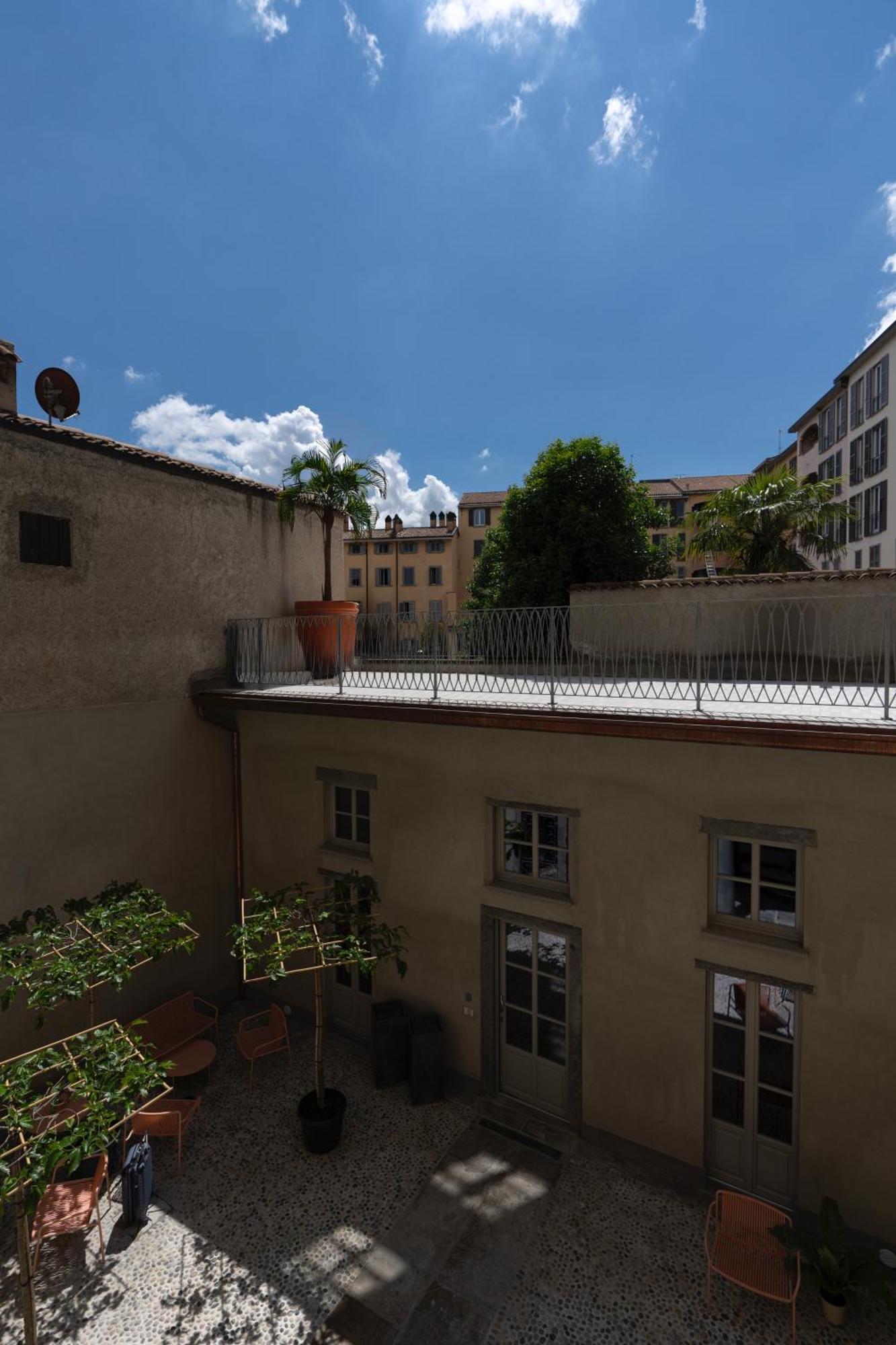 Rego Apartments - Boutique Aparthotel & Serenity Spa With Some Off-Site Apartments In The Heart Of Bergamo City Center Ngoại thất bức ảnh